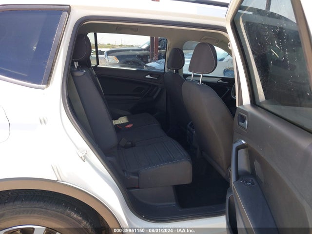 3VV1B7AX4NM061036 Volkswagen Tiguan 2.0t S
