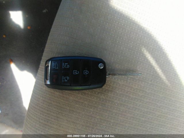 KNDMB5C15G6178345 KIA SEDONA LX