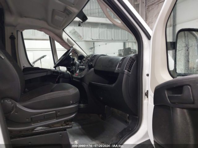 3C6TRVAG9JE100142 RAM Promaster 1500 Low Roof 136 Wb