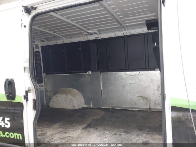 3C6TRVAG9JE100142 RAM Promaster 1500 Low Roof 136 Wb