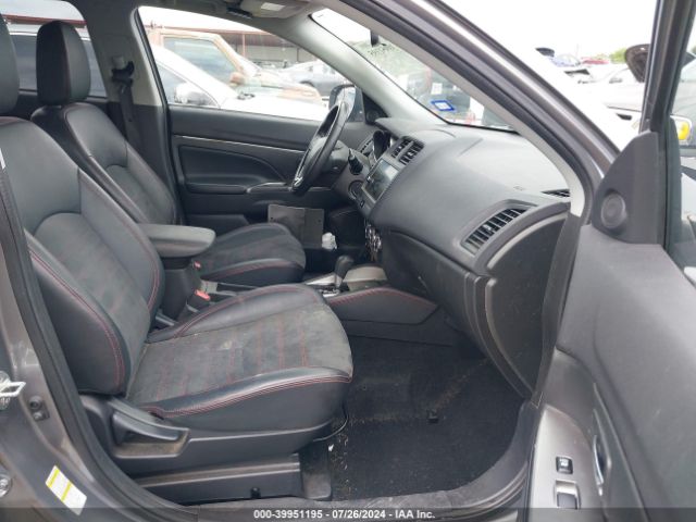 JA4AR3AW3JZ033970 Mitsubishi Outlander Sport 2.4 Se