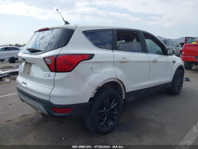 Ford ESCAPE SE 2019 1FMCU9GDXKUA21587 Image 4