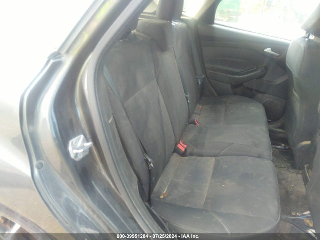 Ford FOCUS SE 2016 1FADP3K2XGL275130 Image 8