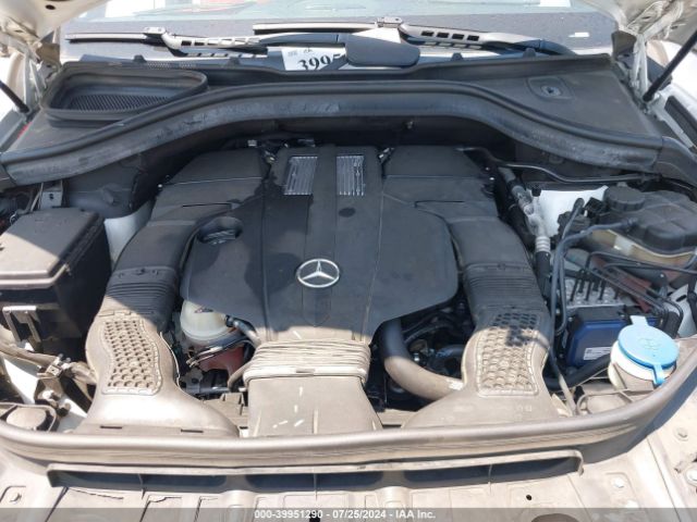 4JGDF6EE3HA828262 Mercedes-Benz Gls 450 4matic
