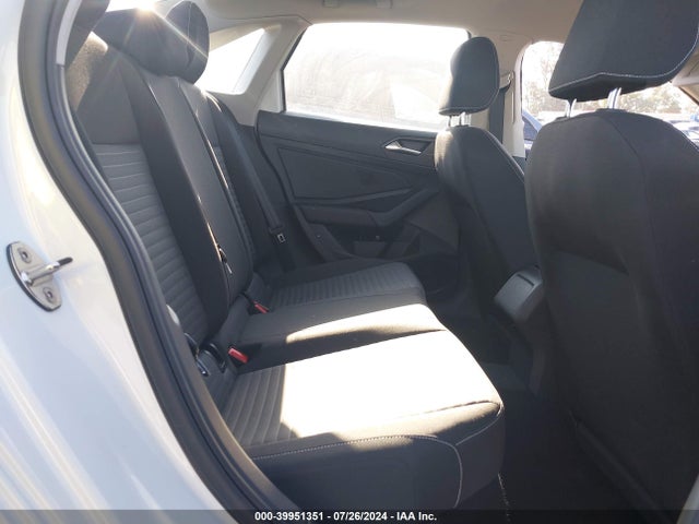 3VWCM7BU1NM024836 Volkswagen Jetta 1.5t S