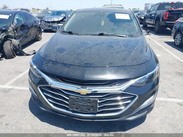 1G1ZC5ST8MF056489 Chevrolet Malibu Fwd 1fl