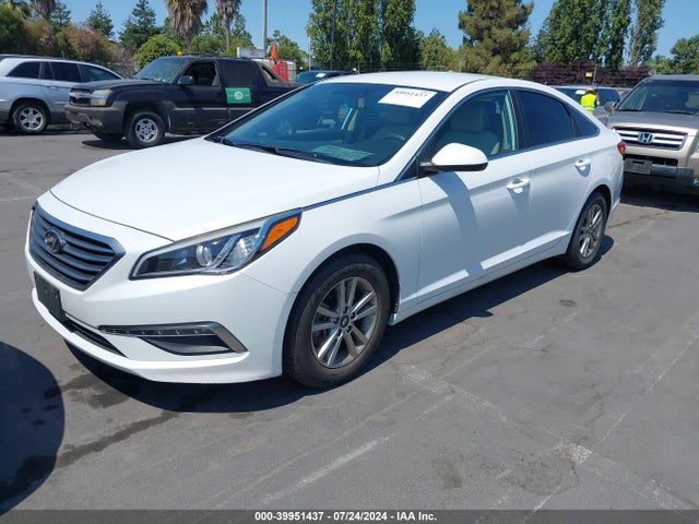Hyundai SONATA SE 2015 5NPE24AF9FH026795 Image 2