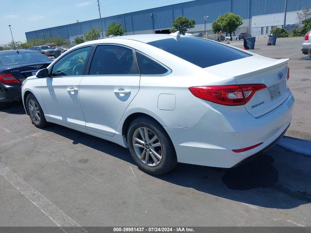 Hyundai SONATA SE 2015 5NPE24AF9FH026795 Image 3