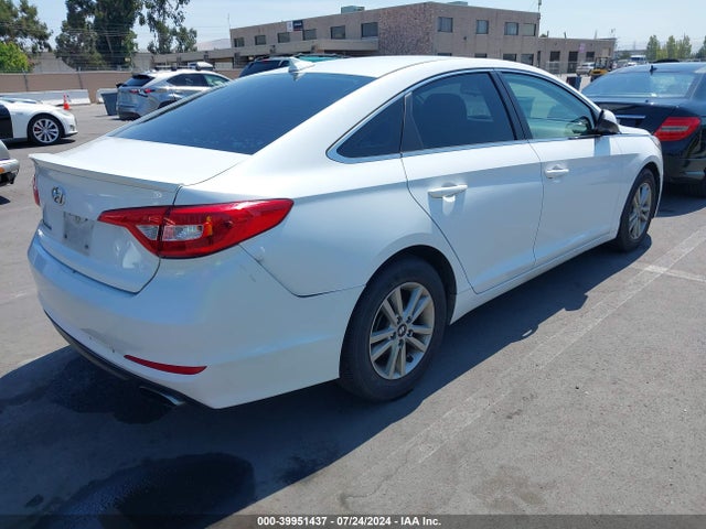 Hyundai SONATA SE 2015 5NPE24AF9FH026795 Image 4