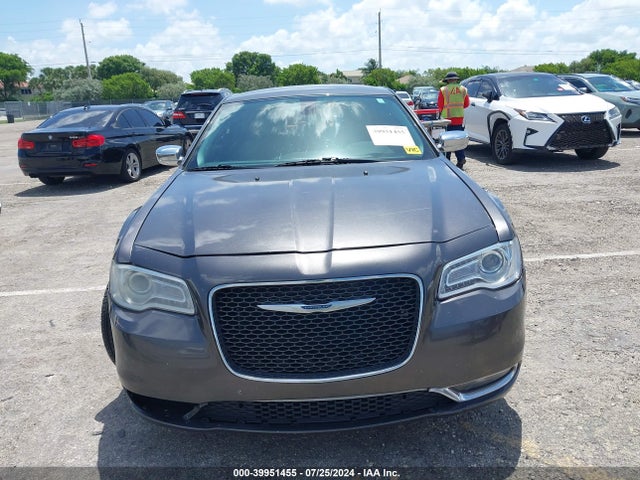 Chrysler 300 Limited Awd 2018 2C3CCAKG9JH160271 Image 11