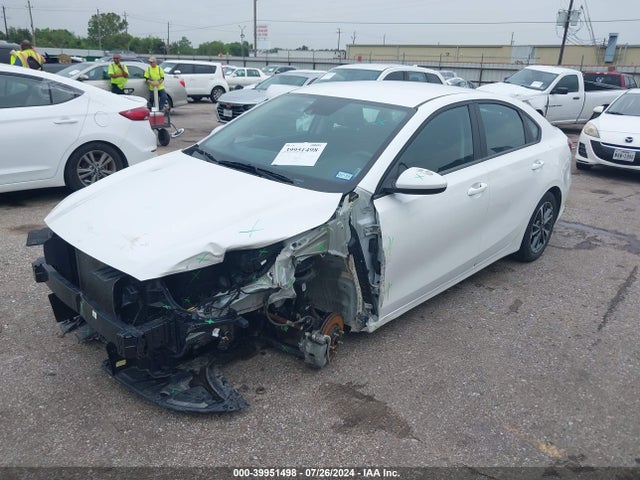 KIA Forte Lxs 2023 3KPF24AD7PE545191 Image 2