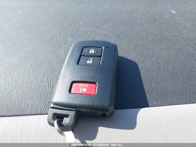 Toyota Prius V Five/four/three/two 2017 JTDZN3EU1HJ067833 Image 11