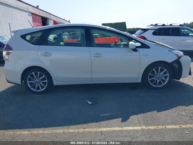 Toyota Prius V Five/four/three/two 2017 JTDZN3EU1HJ067833 Image 13