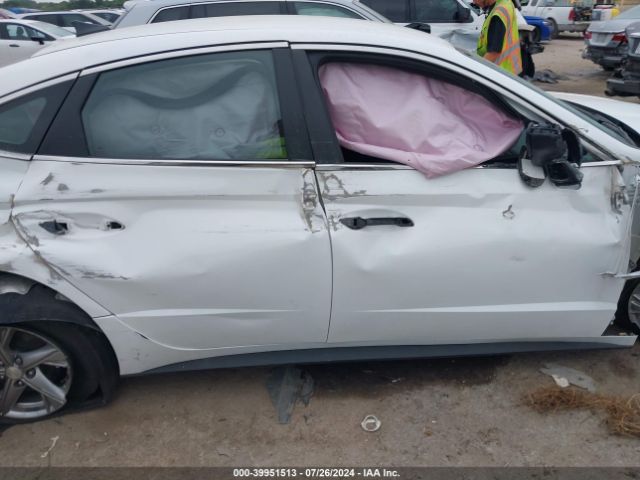 KMHL24JA2PA304405 Hyundai SONATA SE
