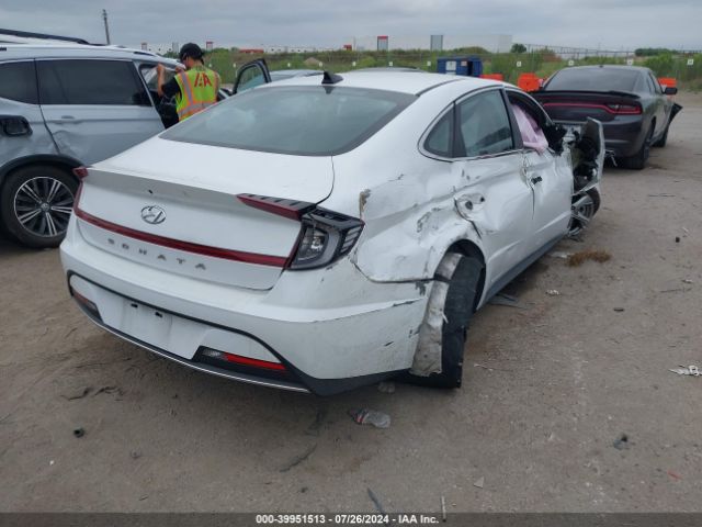 KMHL24JA2PA304405 Hyundai SONATA SE