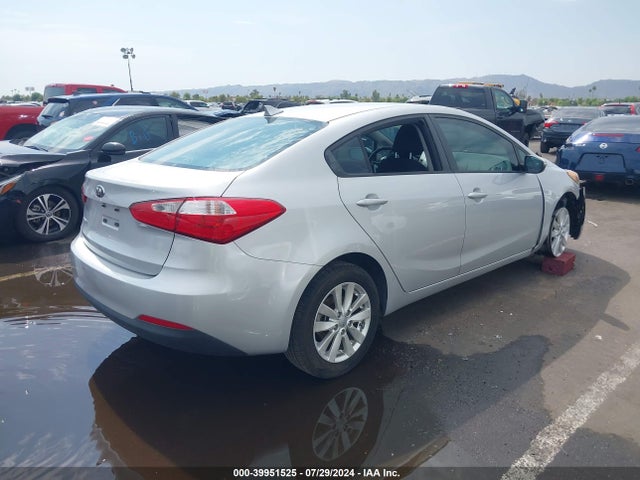 KIA FORTE LX 2016 KNAFX4A66G5513330 Image 4