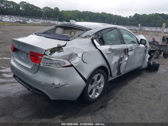SAJAR4BG5HA964810 Jaguar Xe 25t