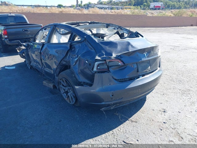 2023 TESLA MODEL 3 5YJ3E1EA3PF649308 Photo 2