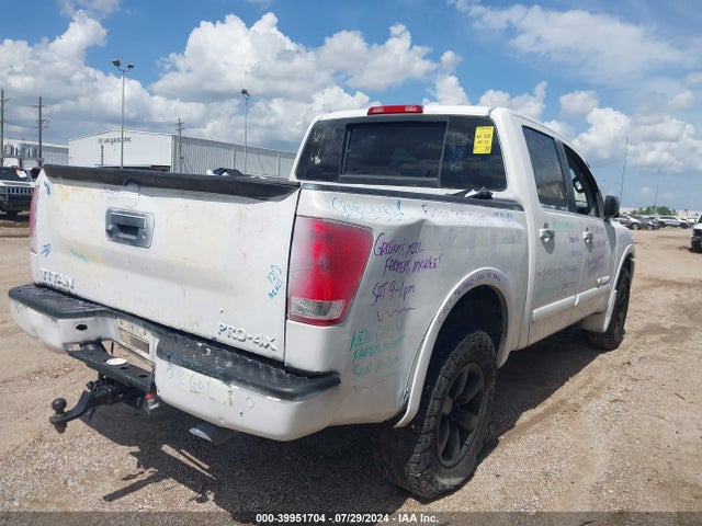 Nissan Titan Pro-4x 2014 1N6BA0EC1EN513175 Image 4