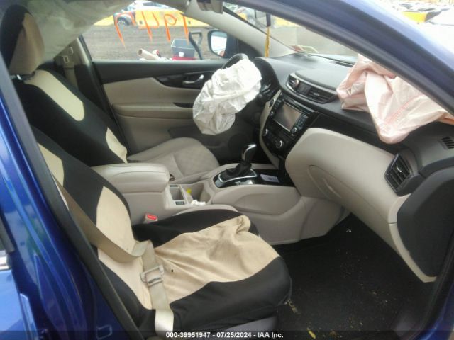 JN1BJ1CR0JW203901 Nissan Rogue Sport Sv