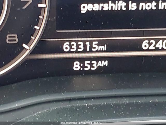 WA1BNAFY2J2221807 Audi Q5 2.0t Premium/2.0t Tech Premium