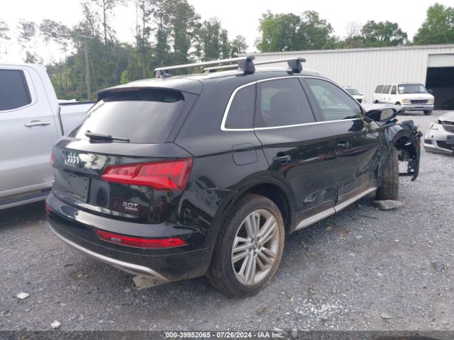 WA1BNAFY2J2221807 Audi Q5 2.0t Premium/2.0t Tech Premium