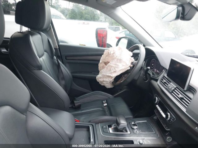 WA1BNAFY2J2221807 Audi Q5 2.0t Premium/2.0t Tech Premium