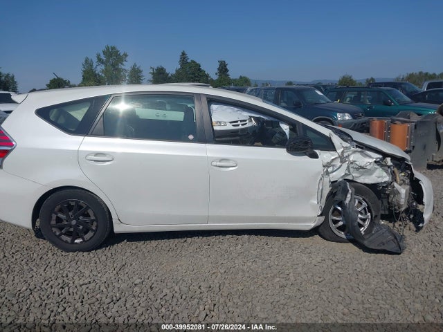 Toyota Prius V Five/four/three/two 2017 JTDZN3EU5HJ074333 Image 14