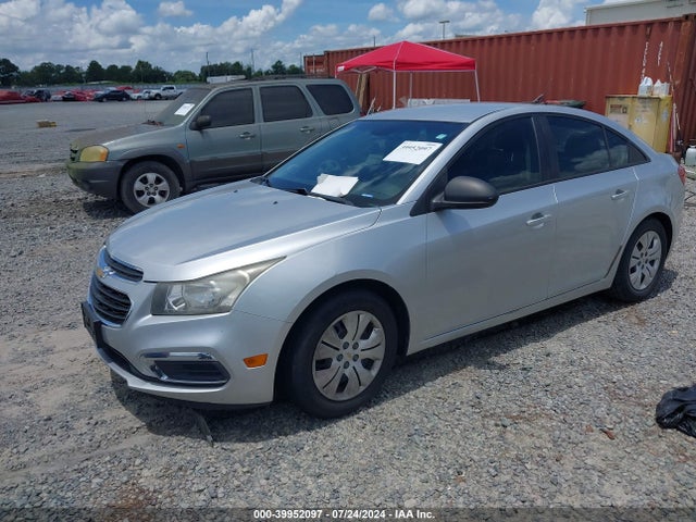 Chevrolet Cruze Ls Auto 2015 1G1PA5SH2F7190551 Image 2
