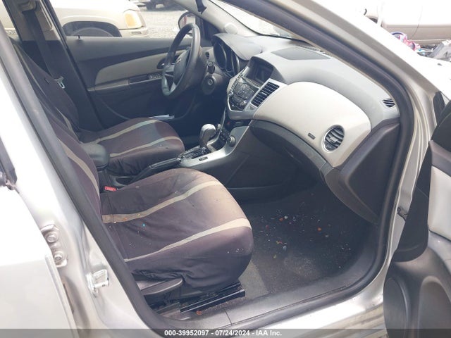 Chevrolet Cruze Ls Auto 2015 1G1PA5SH2F7190551 Image 5