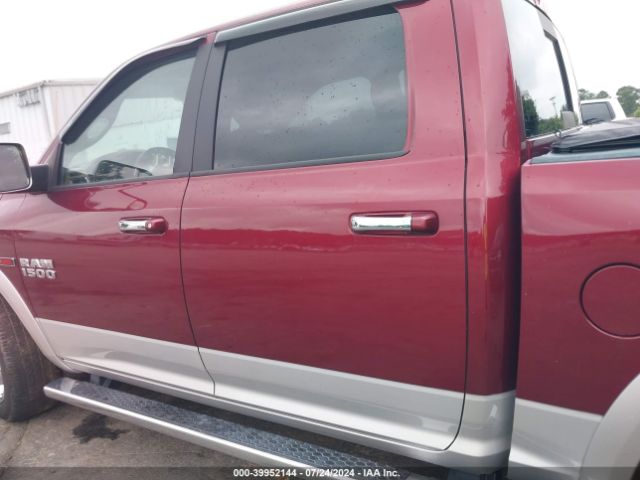 1C6RR7NM9JS336194 RAM 1500 Laramie  4x4 5'7 Box