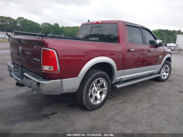 1C6RR7NM9JS336194 RAM 1500 Laramie  4x4 5'7 Box