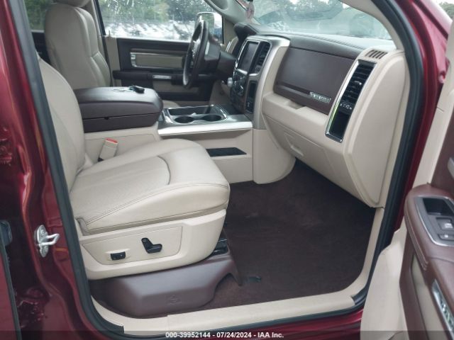 1C6RR7NM9JS336194 RAM 1500 Laramie  4x4 5'7 Box