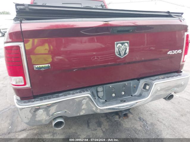1C6RR7NM9JS336194 RAM 1500 Laramie  4x4 5'7 Box