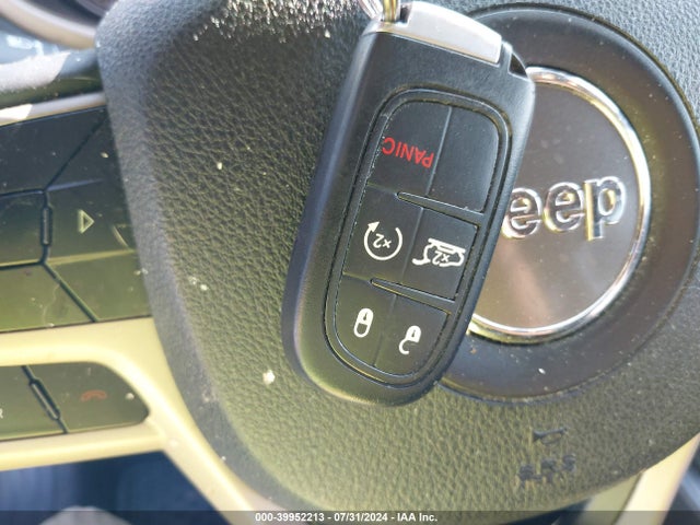 1C4PJMCS9HD213923 Jeep Cherokee Latitude 4x4