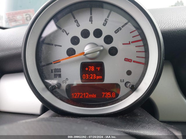 2010 MINI COOPER WMWMF3C59ATZ65798 Photo 6