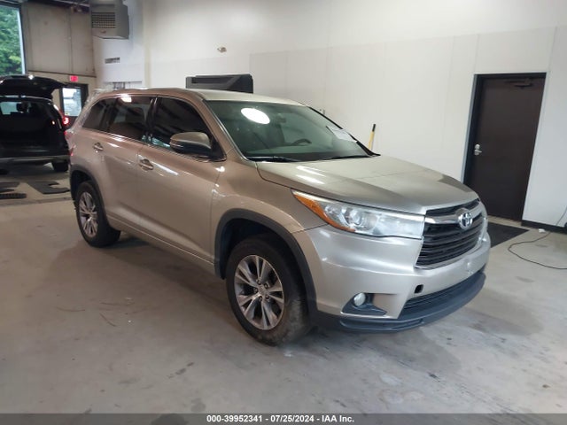 Toyota Highlander Le Plus V6/le V6 2015 5TDZKRFH3FS053140 main image