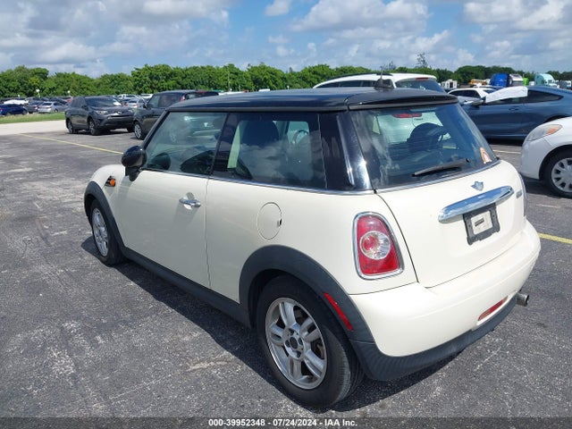 2013 MINI HARDTOP WMWSU3C5XDT549034 Photo 2
