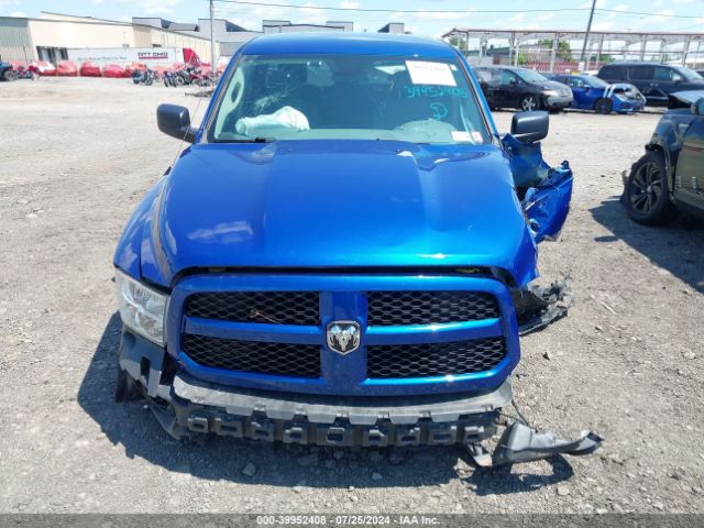 1C6RR7FT4JS328249 RAM 1500 Express Quad Cab 4x4 6'4 Box