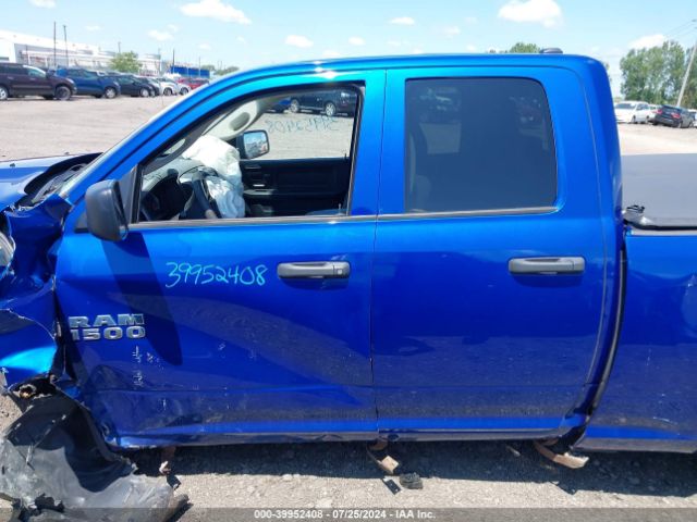 1C6RR7FT4JS328249 RAM 1500 Express Quad Cab 4x4 6'4 Box