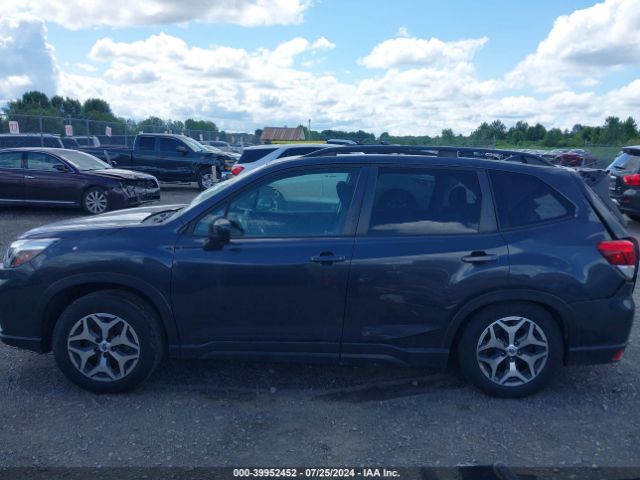 JF2SKAEC3KH537608 Subaru Forester Premium