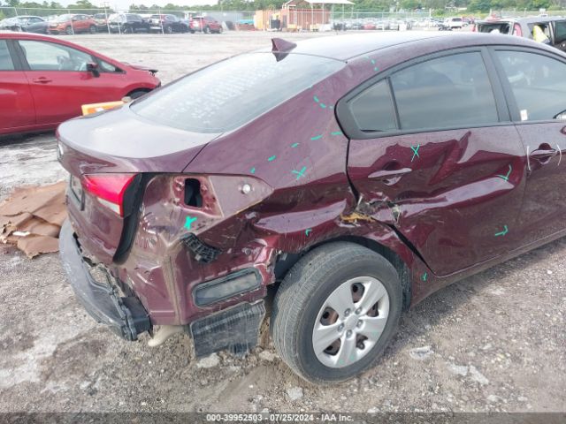 3KPFK4A75JE258515 KIA FORTE LX