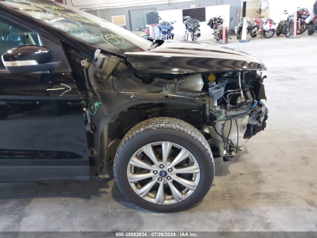 Ford Escape Titanium 2017 1FMCU9J95HUA86635 Image 13