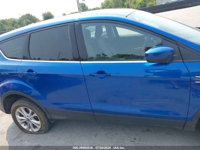 Ford ESCAPE SE 2019 1FMCU9GD8KUB02197 Image 13