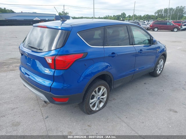 Ford ESCAPE SE 2019 1FMCU9GD8KUB02197 Image 4