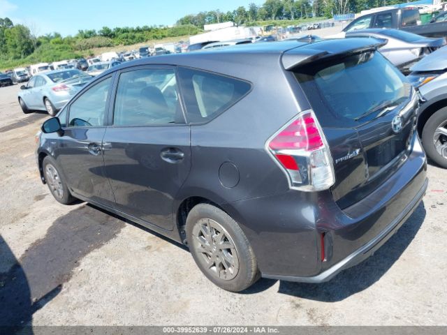 JTDZN3EU4FJ038713 Toyota Prius V Three