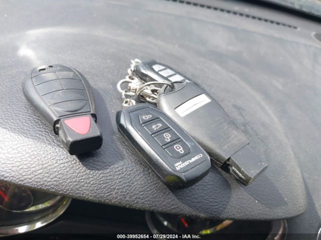 2C4RC1BG5ER126012 Chrysler Town & Country Touring