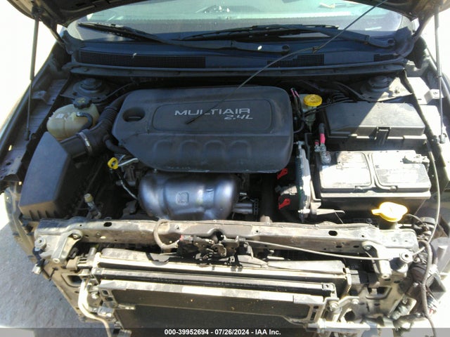 1C3CCCAB2FN555067 Chrysler 200 Limited