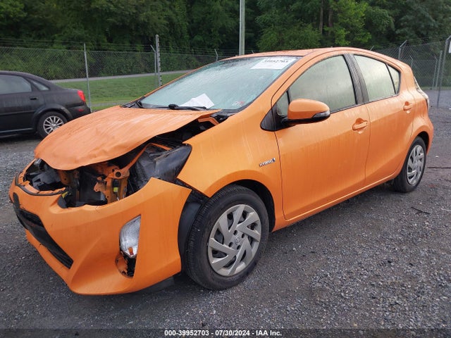 Toyota Prius C Four/one/three/two 2015 JTDKDTB34F1089922 Image 2