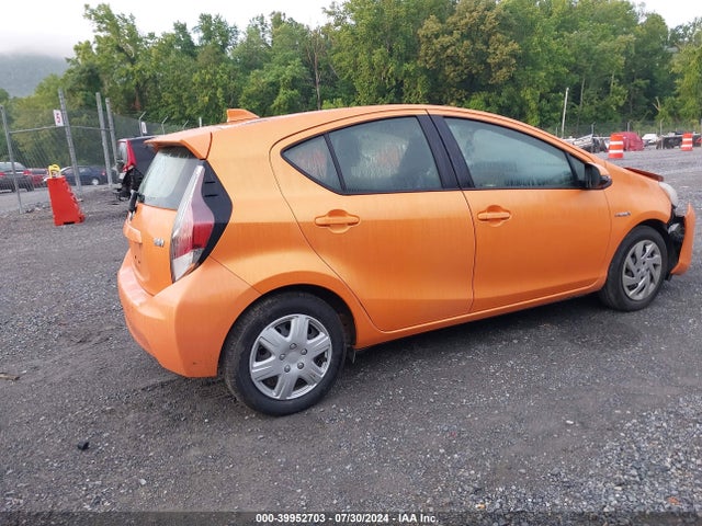 Toyota Prius C Four/one/three/two 2015 JTDKDTB34F1089922 Image 4